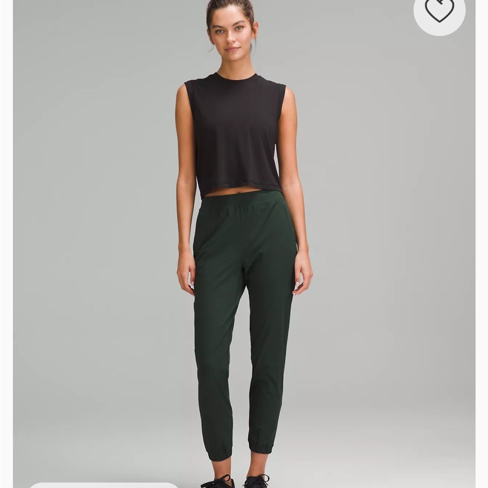 Lululemon Adapt State High-Rise Cropped Jogger 23”